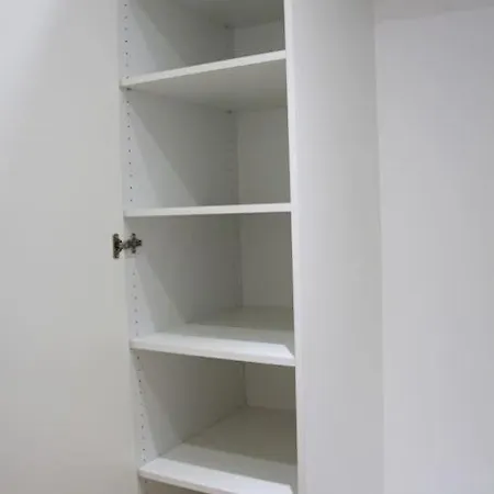 Small, Quiet And I Apartment *