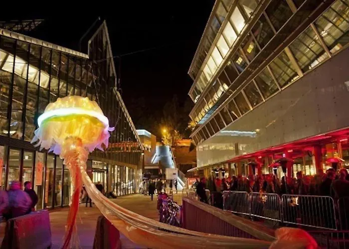 Small, Quiet And I *